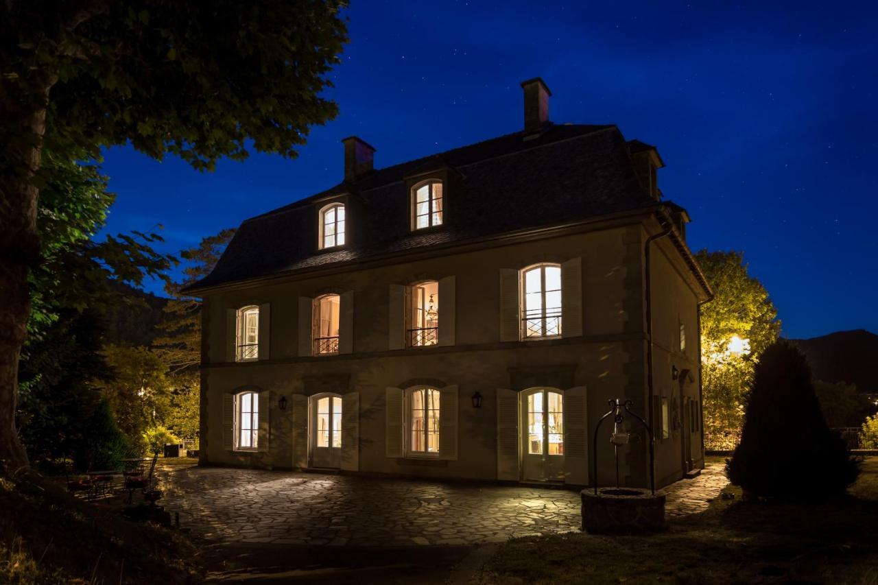 Le Kino Panorama Bed and Breakfast Vic-sur-Cère Exteriör bild