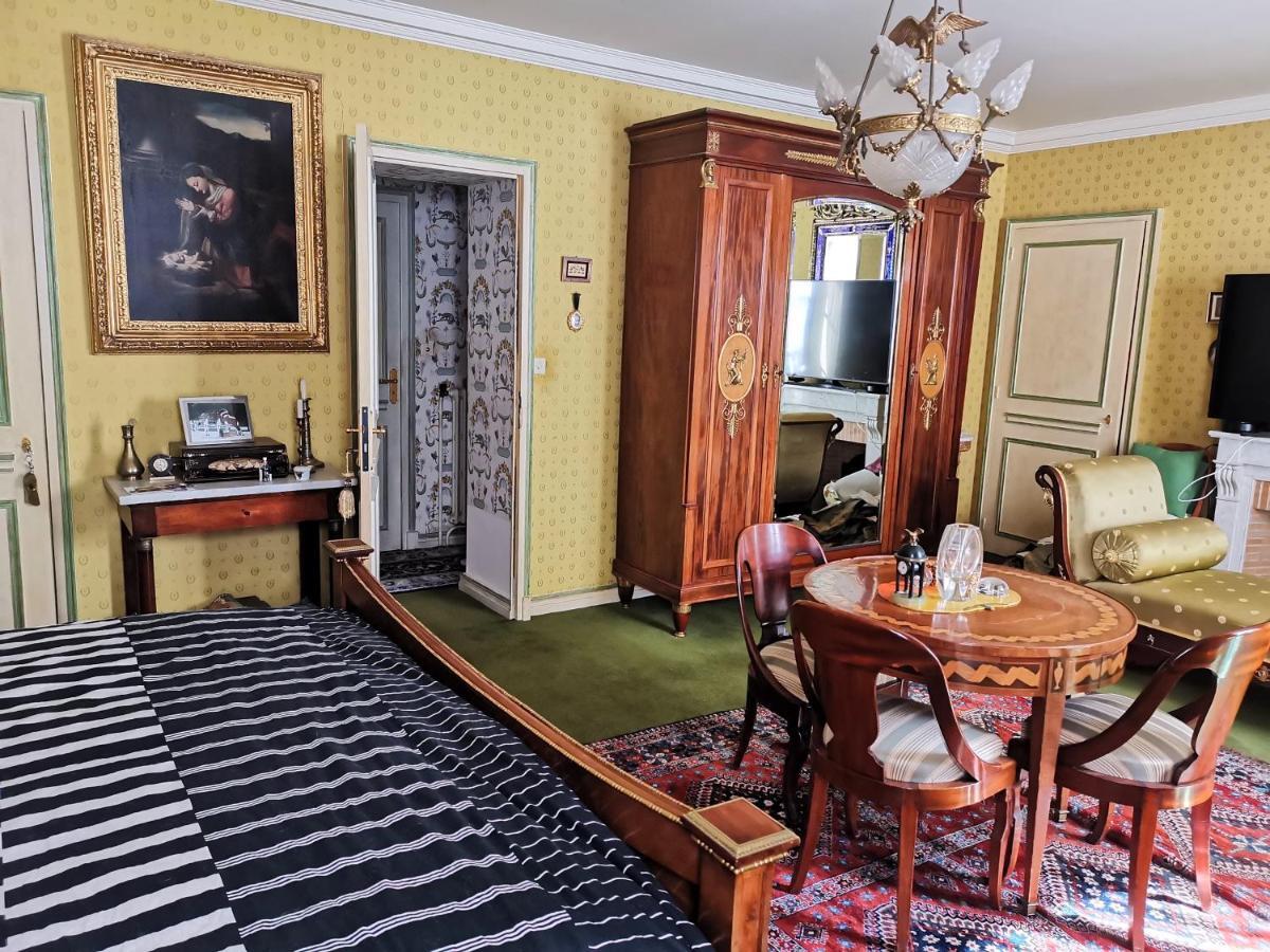 Le Kino Panorama Bed and Breakfast Vic-sur-Cère Exteriör bild